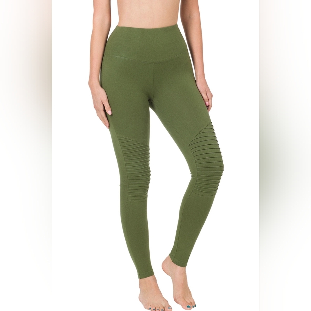 Zenana Outfitters Amy Green Cotton Wide Waistband Moto Leggings